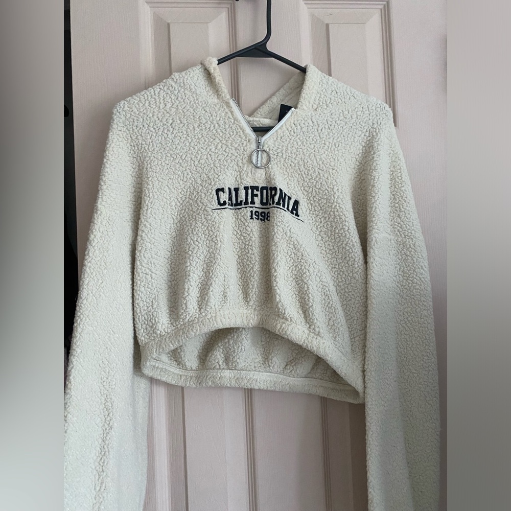 Cropped quarter zip